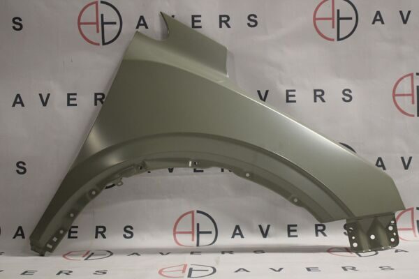 Переднее крыло левое GEELY COOLRAY 5035052600C15 AVERS